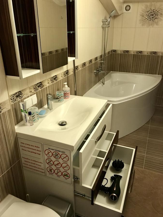 Panoramic View Top Floor Apartment In The City Center Mukacheve Exterior foto