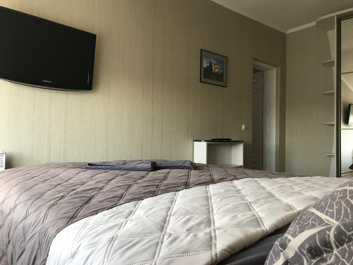 Panoramic View Top Floor Apartment In The City Center Mukacheve Exterior foto